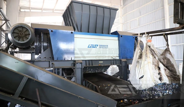 中型工业危废破碎机在江苏危废处理项目中的应用