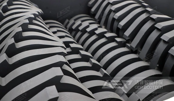 石膏板回收用四轴撕碎机合适吗？