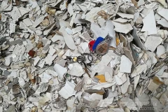 废弃光伏板组件与风机叶片垃圾处置工艺及价格