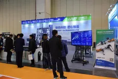 2019政府工作报告：加强固体废弃物和城市垃圾分类处置