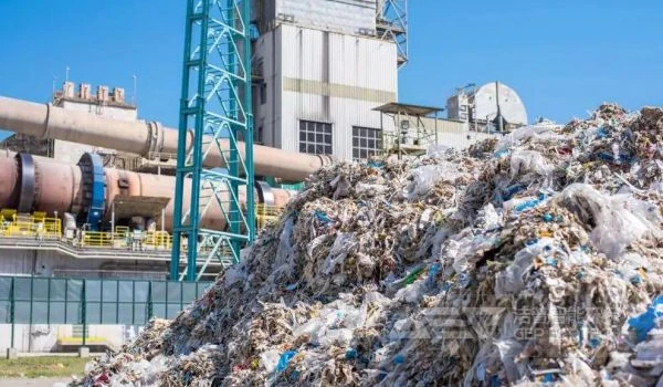 水泥窑协同处置生活垃圾技术路线对比与分析