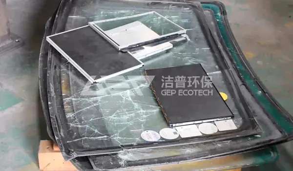 废玻璃破碎处置