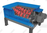 对比液压粗破碎机与液压双轴剪切式破碎机