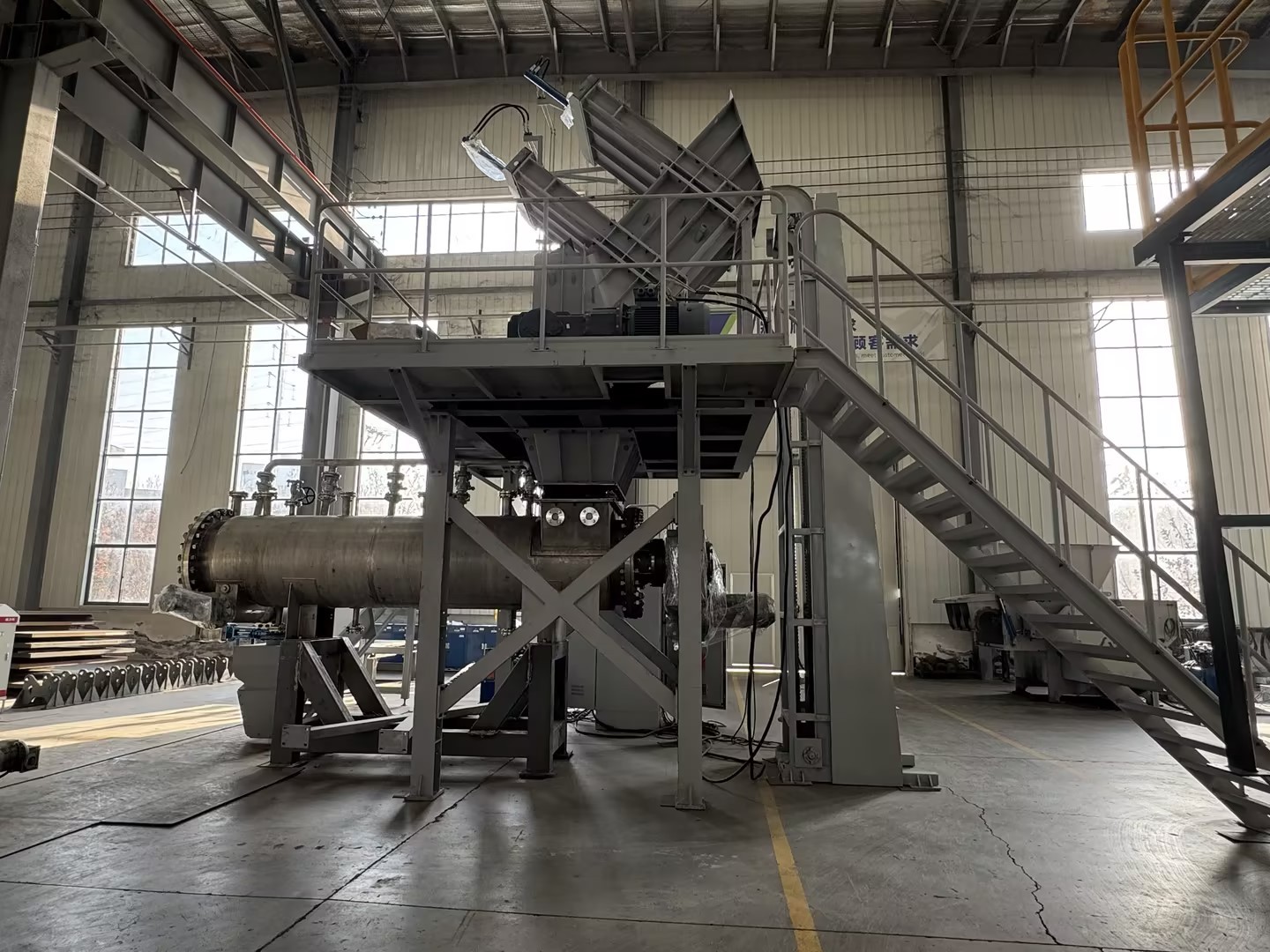 洁普四轴撕碎机处理系统