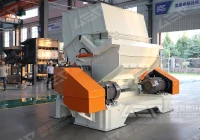 单轴细碎机为什么会使用双电机驱动呢？