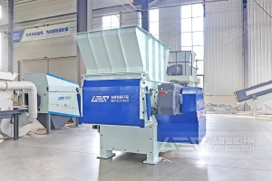 一台设备搞定饮料瓶破碎，出料粒度精准可控