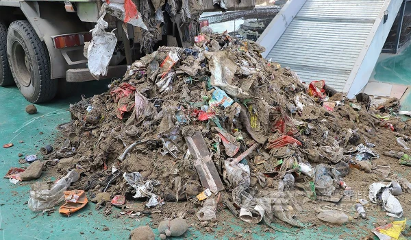 陈腐垃圾分选设备多少钱?