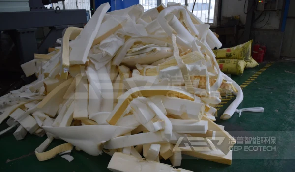 废弃海绵床垫处理用什么撕碎机？