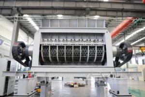 单轴撕碎机：工业固废资源化的“灵活处理专家”