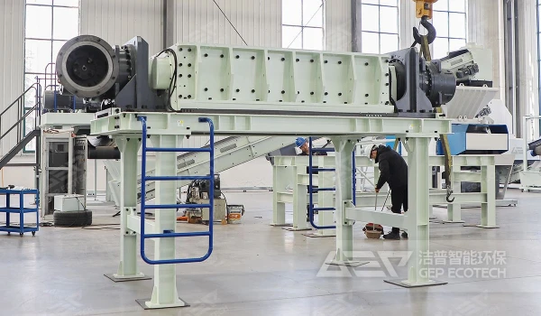 大型撕碎机价格解析：为何投资不仅仅看初始成本